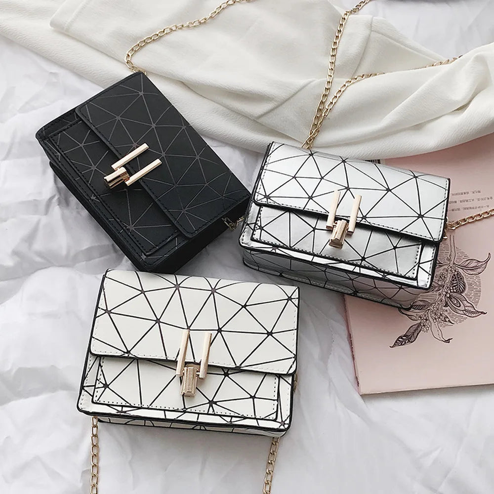 Women Shoulder Bags 2023 Summer New Korean Version of The Messenger Bag Handbag Chain Wild Crack Printing Wild Shoulder Bag